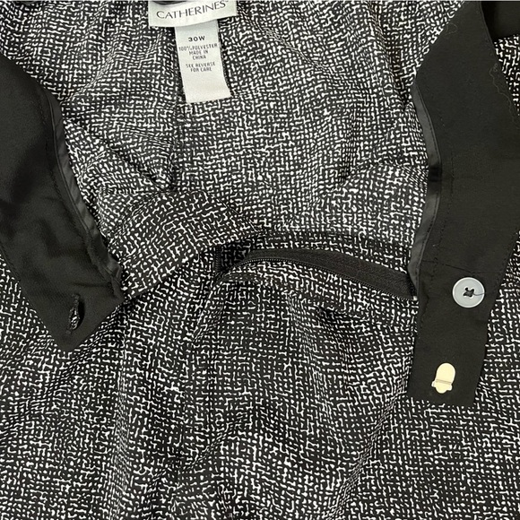 CATHERINES black & white patterned dress pants w/ black side stripe, size 30W. - Picture 6 of 7